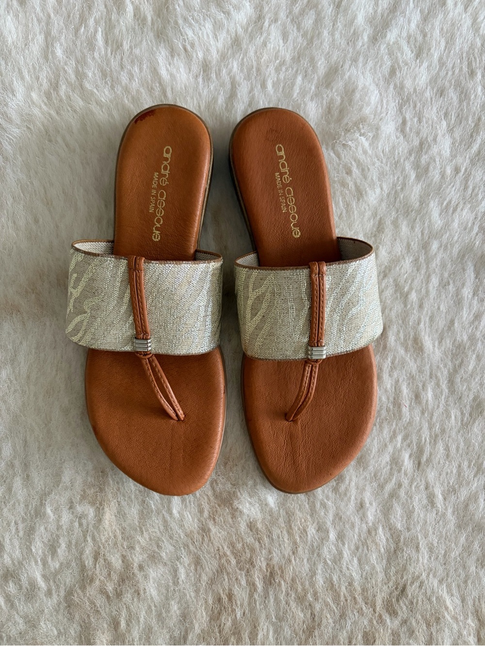 Tommy Bahama Andre Assous Metallic Gold Zebra Print Nice Featherweight Sandals 8